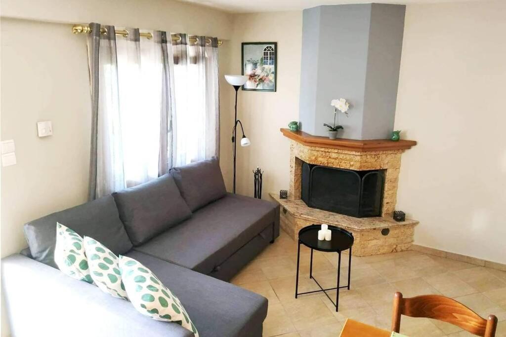 Small House With Garden & View Promirion Экстерьер фото