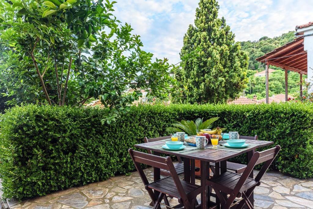 Small House With Garden & View Promirion Экстерьер фото