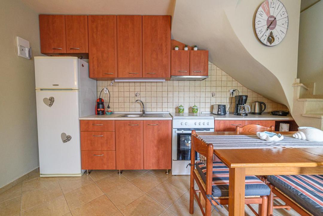 Small House With Garden & View Promirion Экстерьер фото